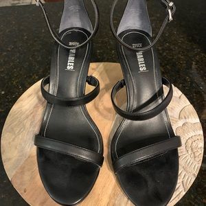 Beautiful black 3 strap heels